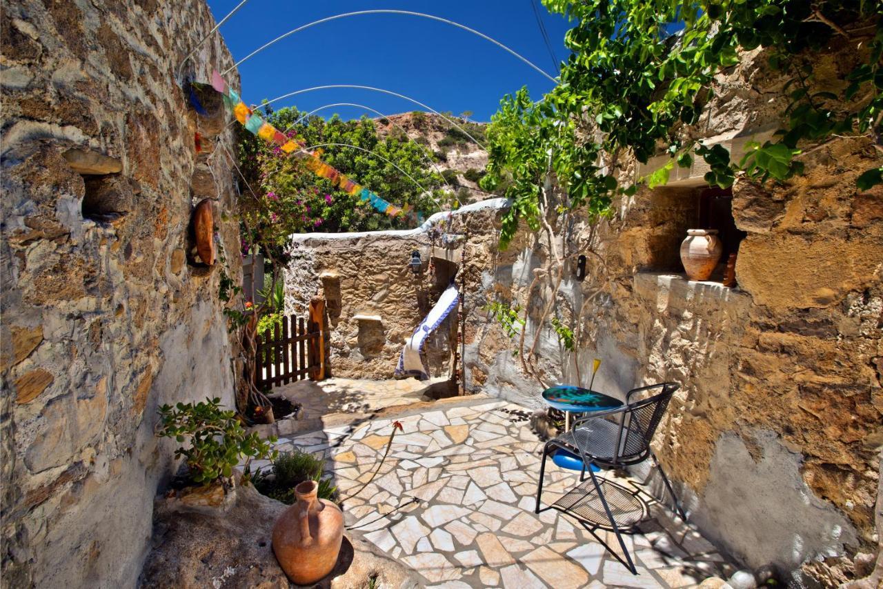 Natura Cottages Makrýgialos Buitenkant foto