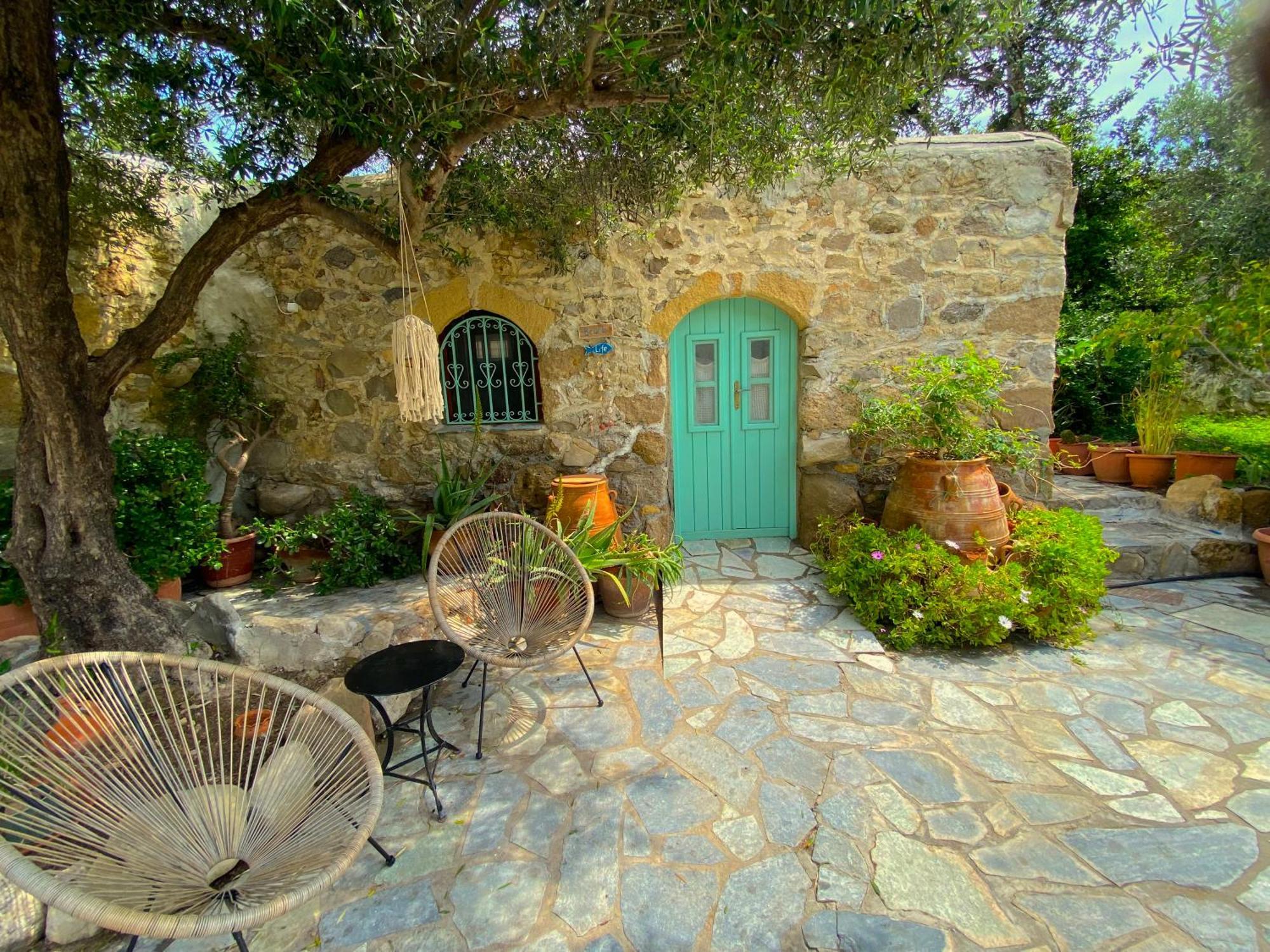 Natura Cottages Makrýgialos Buitenkant foto